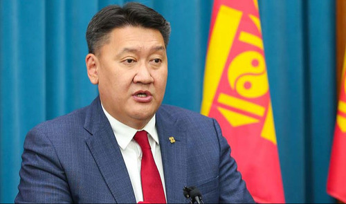 Ерөнхий сайдад Б.Жавхлан яригдаж байна